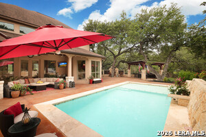 3701 Menger Dr